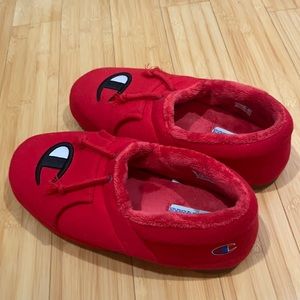 Red Champion sippers. Size 13